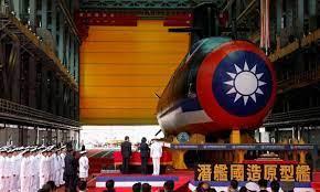 تايوان تدشن أول غواصة مصنعة محليا