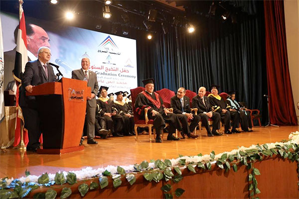 وزير التعليم العالي يشهد حفل أكاديمية الشروق بمناسبة تخريج دفعة جديدة
