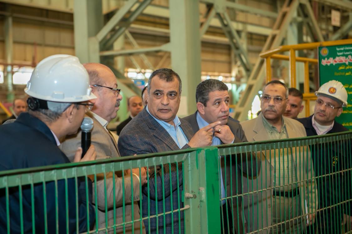 وزير الدولة للإنتاج الحربى   يتفقد شركة أبو زعبل للصناعات الهندسية