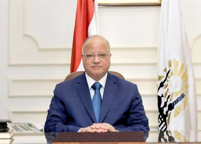 محافظ القاهرة يوضح تيسيرات يقدمها قانون المحال العامة للمواطنين |صور 