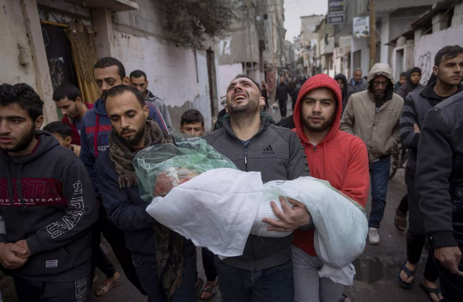 فرنسا تدعو إلى إجراء تحقيق مستقل حول مقتل فلسطينيين أثناء انتظارهما المساعدات 