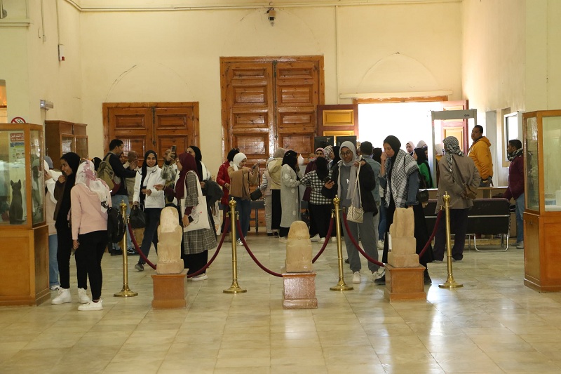 متحف الوادي الجديد يستقبل فتيات المحافظات الحدودية في الملتقى 15 لمشروع أهل مصر 