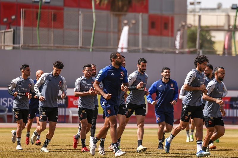 الخطيب يطمئن على استعدادات الأهلي قبل مواجهة الزمالك في نهائي كأس مصر 