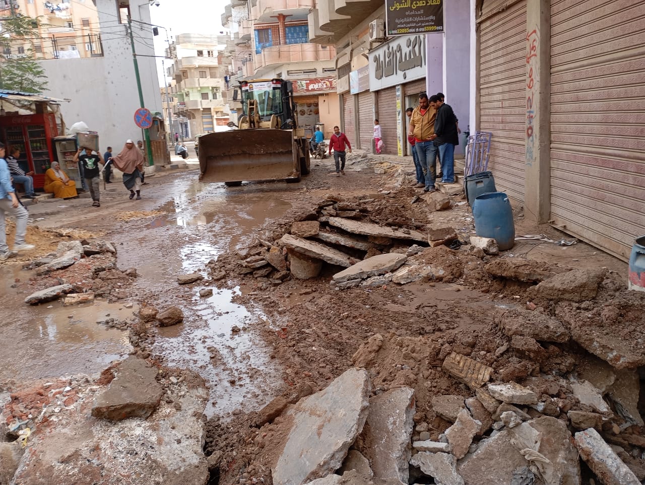 محافظ الغربية يتابع أعمال رصف وتطوير شارع المدارس في  بسيون    صور - بوابة الأهرام