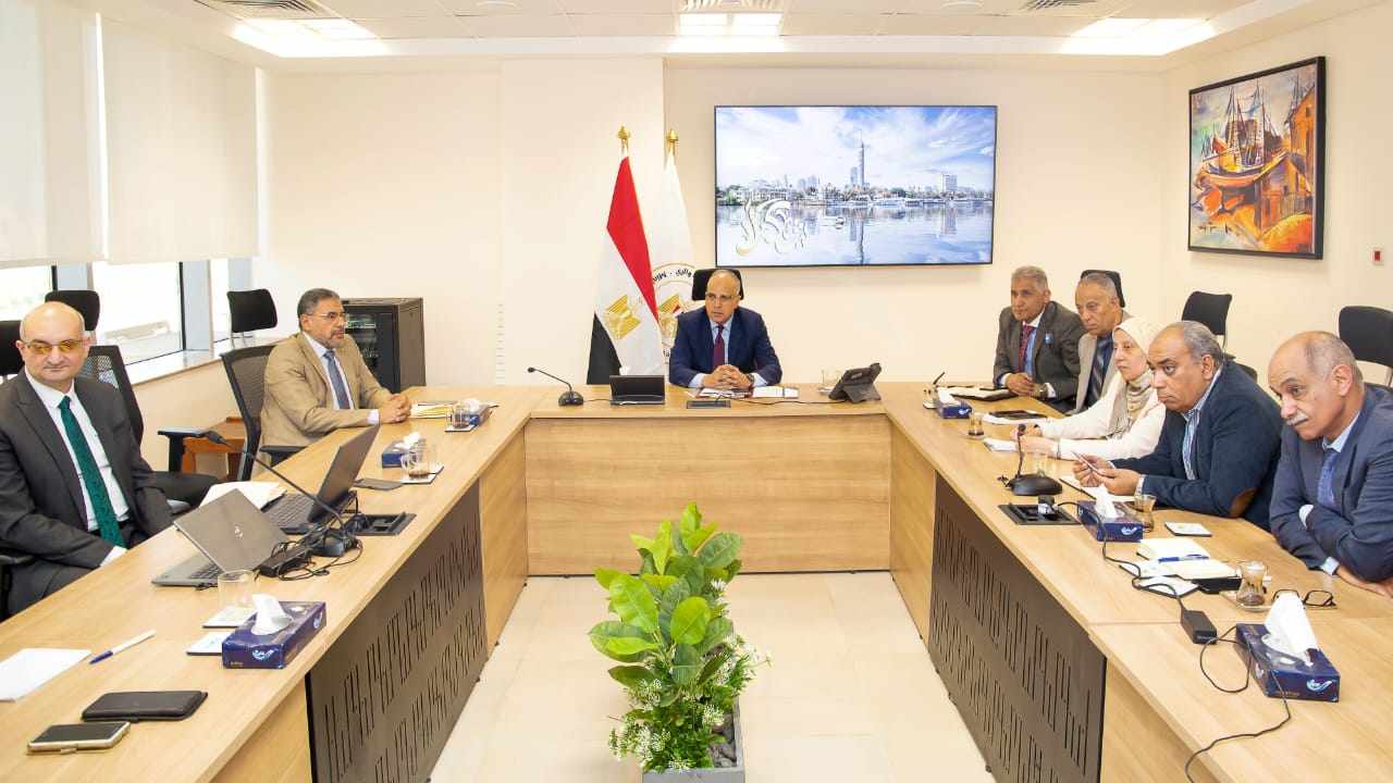  تعاون مصري - هولندي لتحسين منظومة توزيع المياه