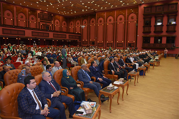 جانب من المؤتمر الدولي الرابع لكلية الشريعة والقانون بالقاهرة