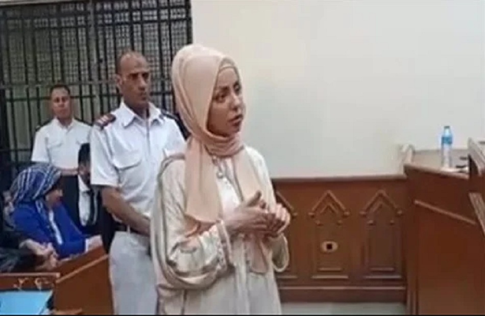  أنا مريم العذراء  حكاية مضيفة طيران تونسية قتلت ابنتها وحاولت الانتحار لـ تصعد للسماء 