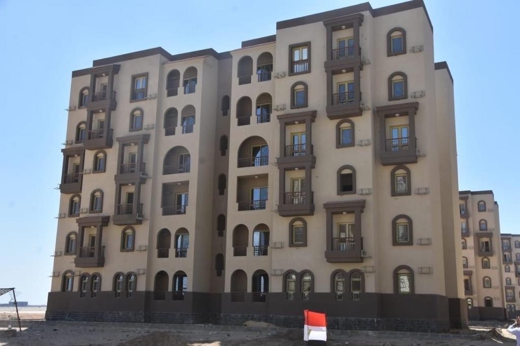  تسليم عمارات الإسكان المتميز ذى الطابع الساحلي بمدينة المنصورة الجديدة