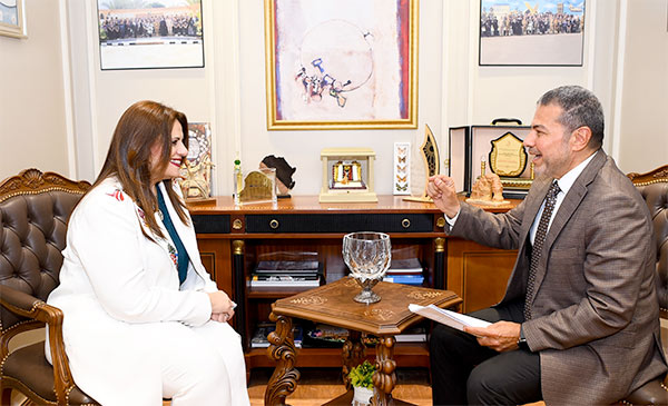 وزيرة الهجرة خلال لقاءها مع الجالية المصرية بالكويت