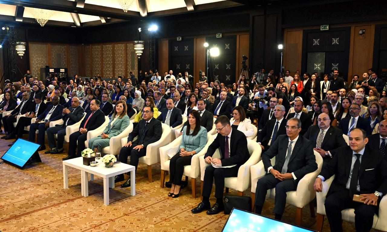 جانب من مشاركة وزير التجارة والصناعة بفعاليات مؤتمر يوم مؤسسة التمويل الدولية في مصر 