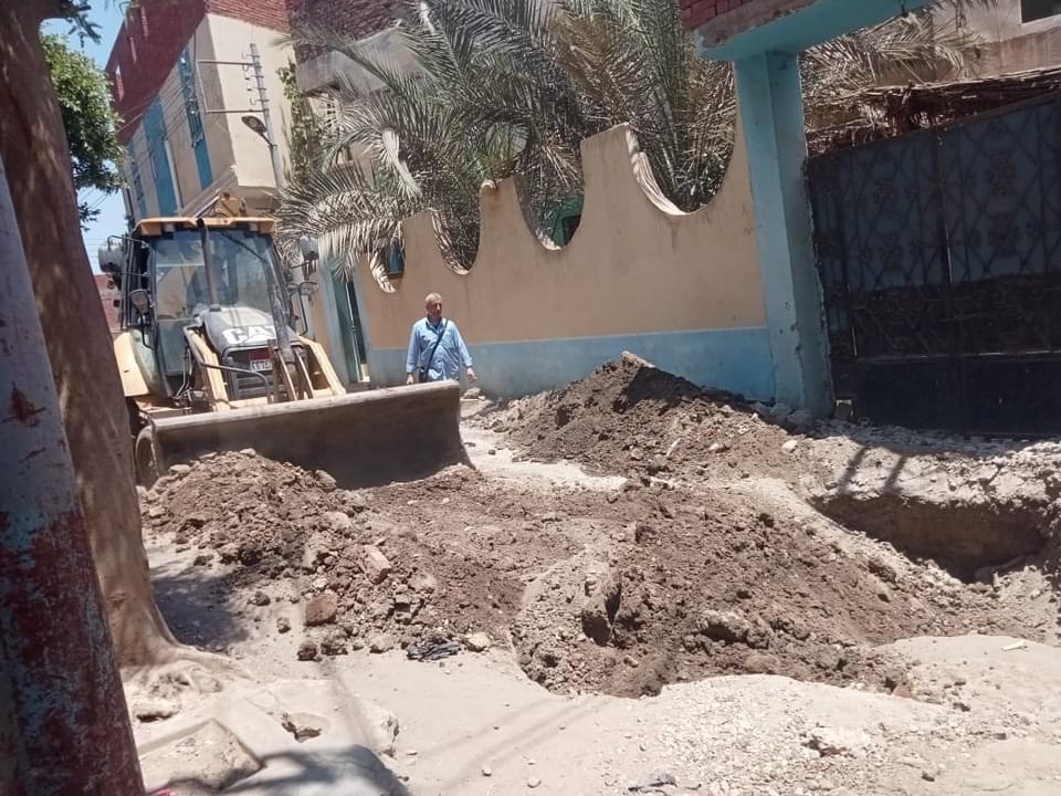 إصلاح هبوط أرضي في كفر سرنجا بمركز ميت غمر |صور 