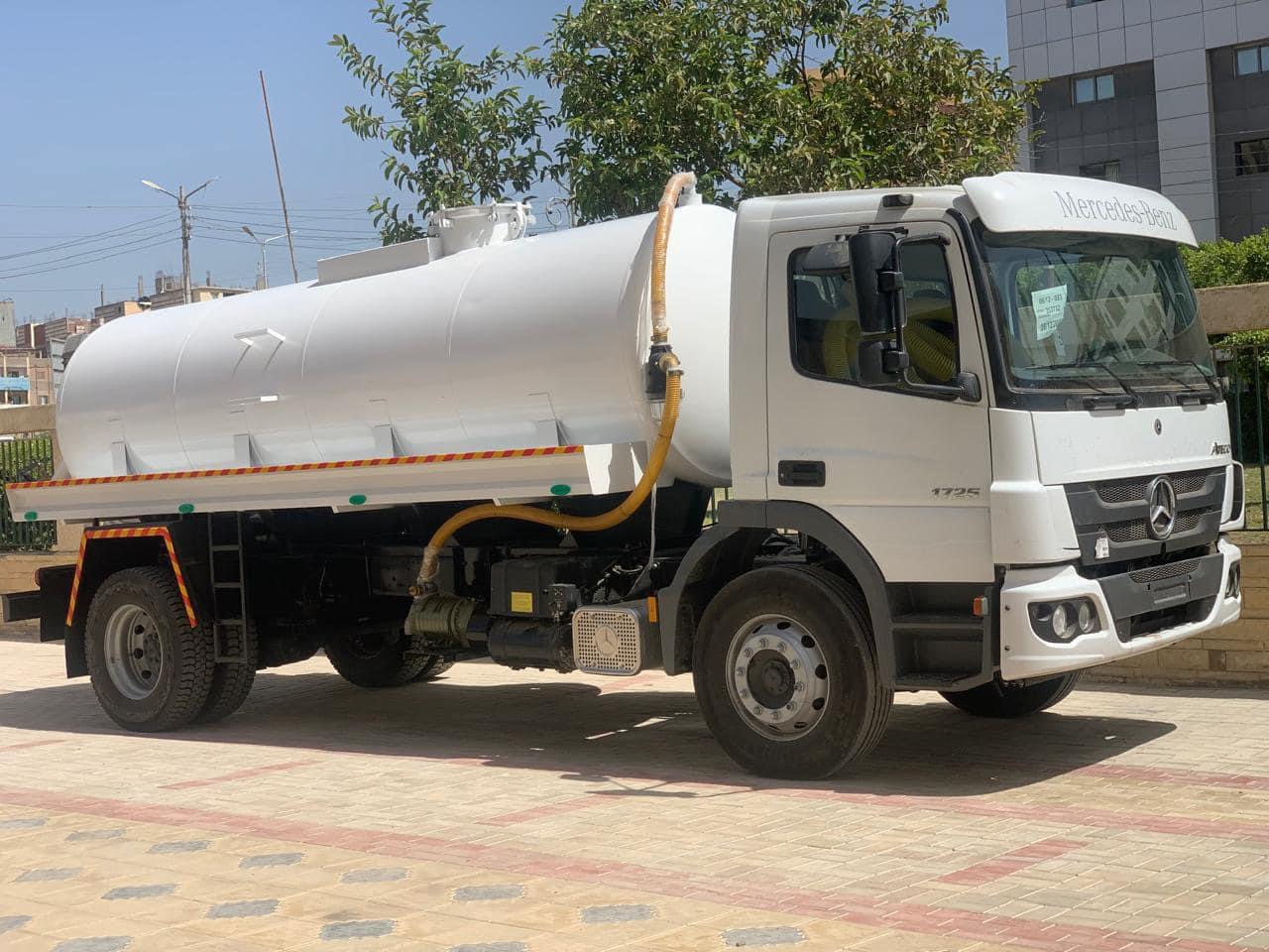 دعم جهاز النظافة بمدينة بلطيم بسيارة كسح مياه ومعدات ومهمات جديدة|صور 