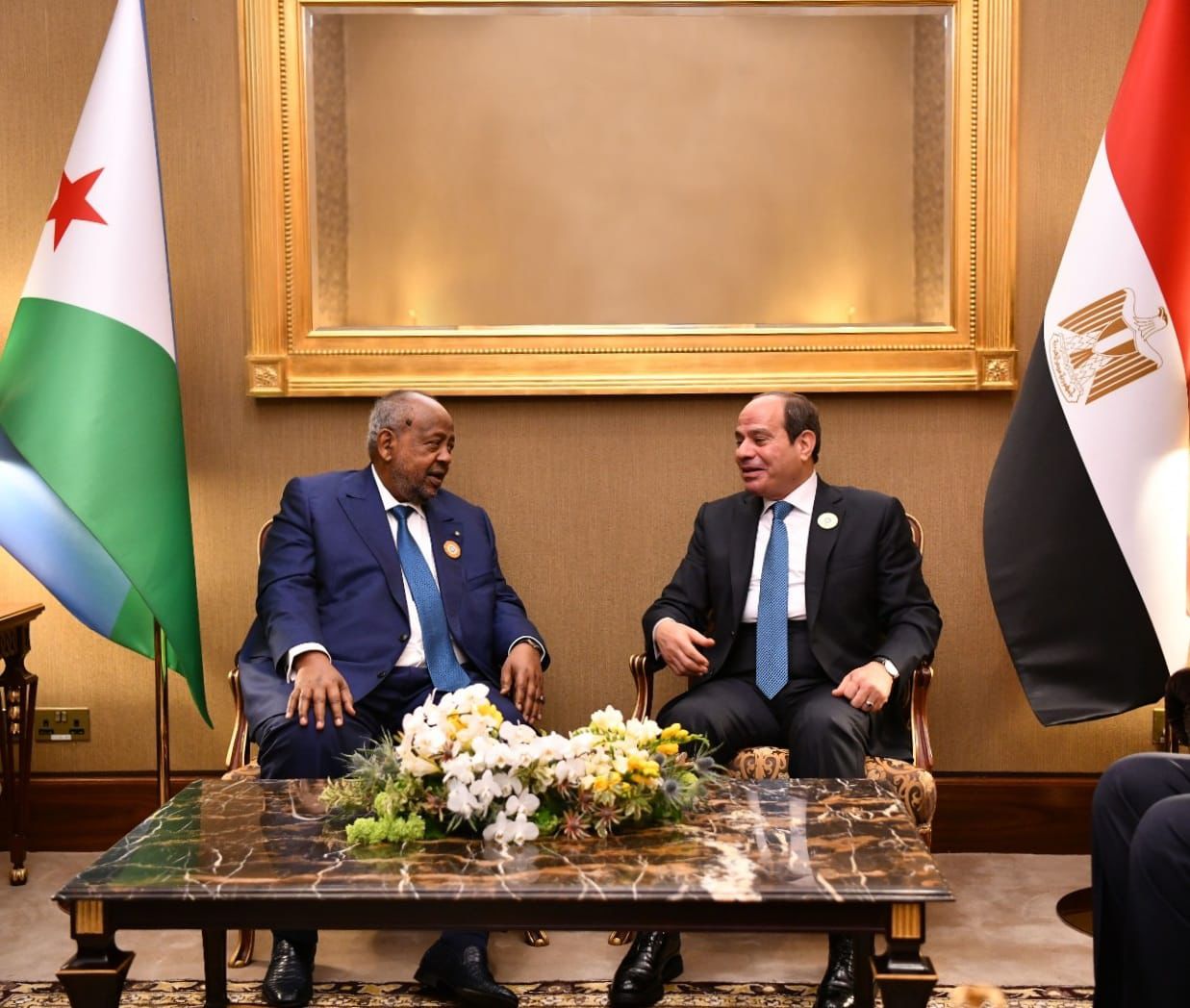 لقاء الرئيس السيسي مع نظيره الجيبوتي على هامش أعمال القمة العربية بالبحرين 
