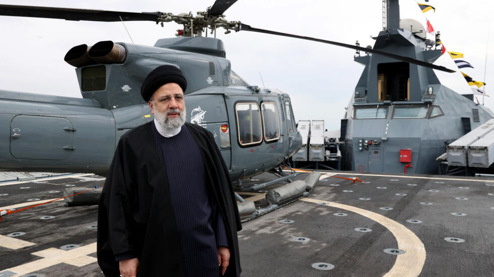 مسئول إيراني: اتصلنا مع اثنين مع مرافقي الرئيس الإيراني في المروحية التي كانت تقلهم
