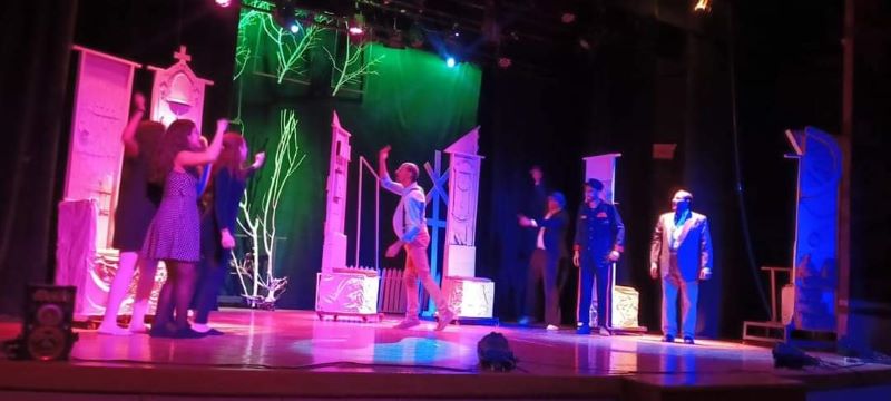 فرقة شرم الشيخ المسرحية تقدم "زيارة السيدة العجوز" بقصر الثقافة | صور  