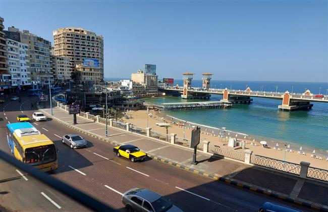 طقس الإسكندرية اليوم أجواء مرتفعة الحرارة وهدوء للرياح