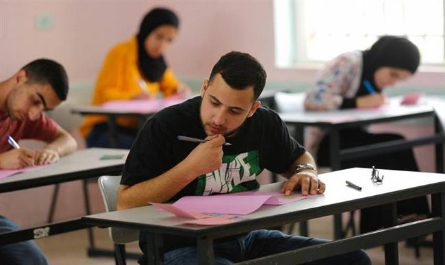 وزارة التعليم تبدأ تصحيح امتحانات الدبلومات الفنية 