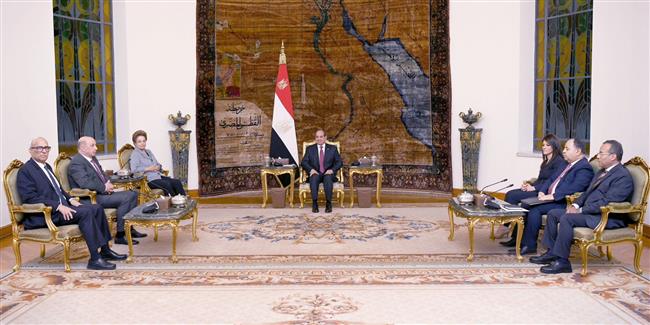 الرئيس السيسي يؤكد اعتزاز مصر باستضافة الملتقى الدولي الأول لبنك التنمية الجديد بالعاصمة الإدارية