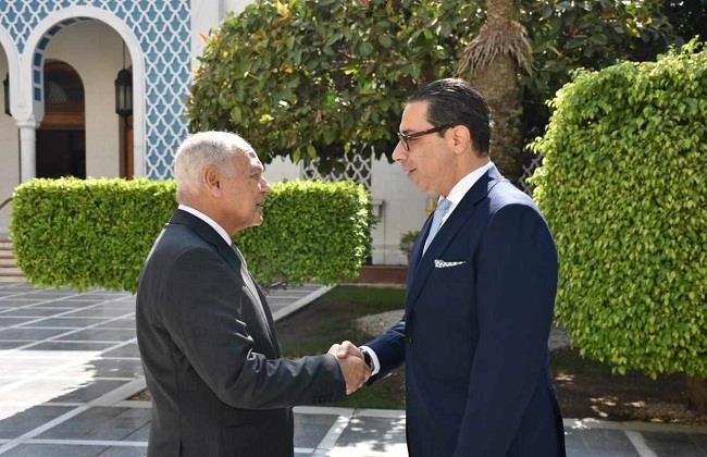 أبو الغيط يستقبل وزير خارجية قبرص ويؤكد إرسال المساعدات إلى غزة عبر البحر ليس بديلاً عن المعابر البرية