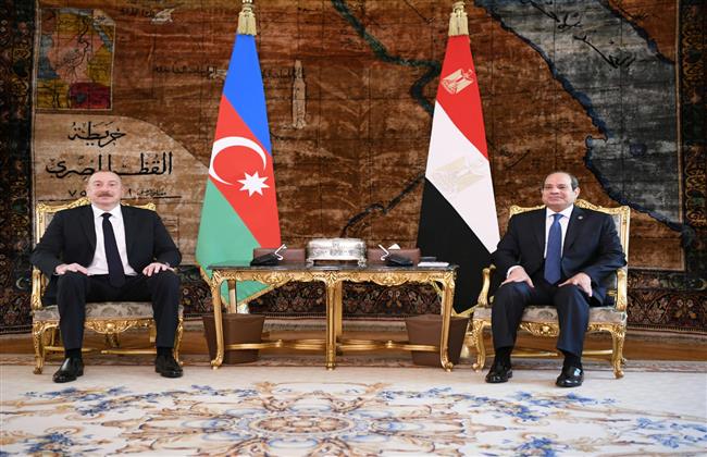 الموقع الرئاسي ينشر فيديو زيارة الرئيس الأذري لمصر ولقائه الرئيس السيسي