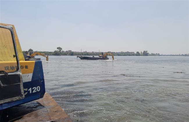 الري إزالة  حالة تعد على النيل منذ عام  واستعدادات لبدء الموجة  لإزالة التعديات|صور