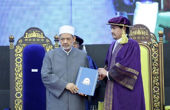 جامعة العلوم الإسلامية الماليزية تمنح شيخ الأزهر الدكتوراة الفخرية في دراسات القرآن والسنة |صور