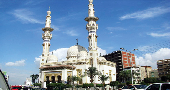مسجد النصر.. أيقونة معمارية فى قلب المنصورة - الأهرام اليومي